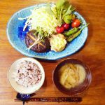 ふみ飯の食器や箸置きはどこのブランド?!入手先や販売元をチェック!!