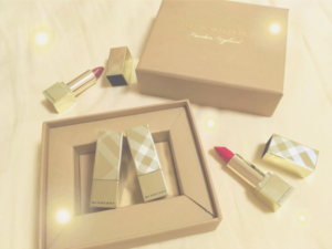 バーバリークリスマスコフレ2019の予約方法は通販or店頭？発売日や中身も調査!