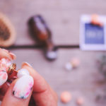 ファーストピアスのキャッチが固くて取れない！確実に外す3つのコツと緩め方！